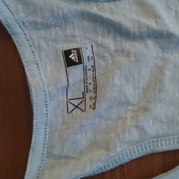 Extra large Adidas women's workout tank top - Picture 5 of 7